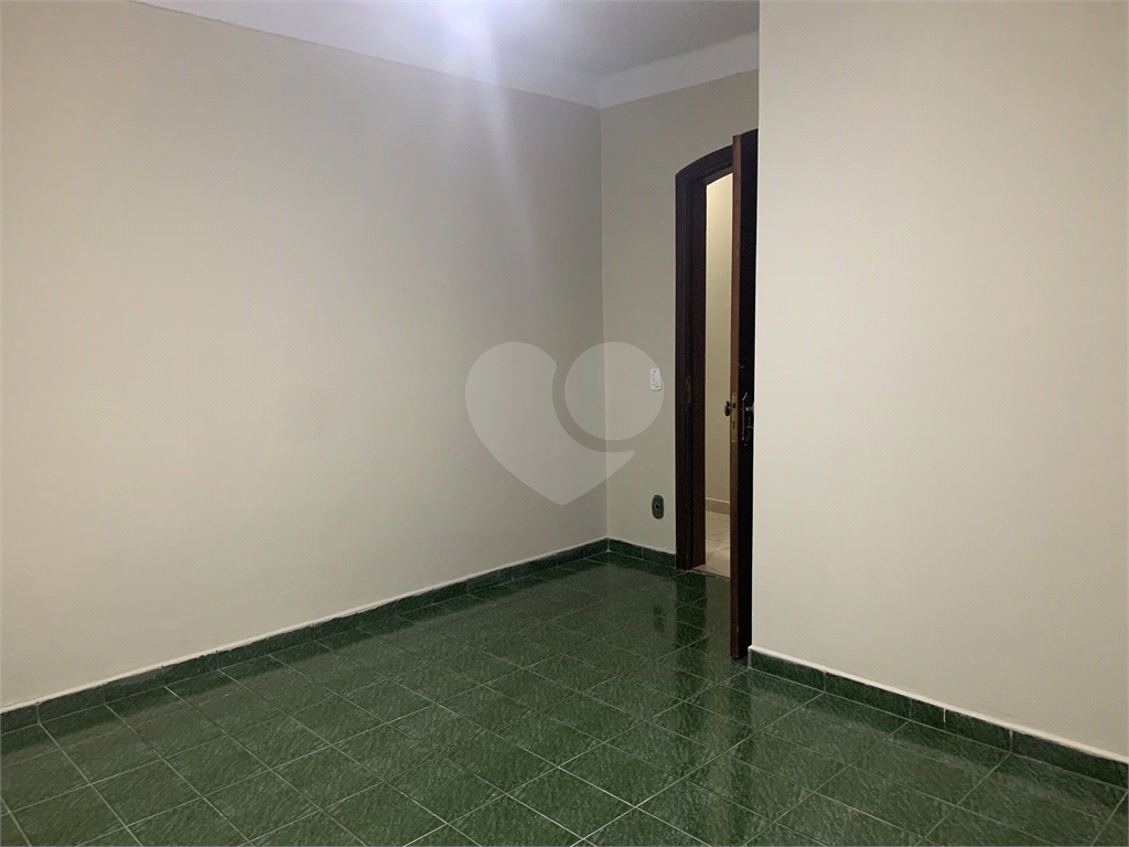 Casa à venda com 2 quartos, 150m² - Foto 8