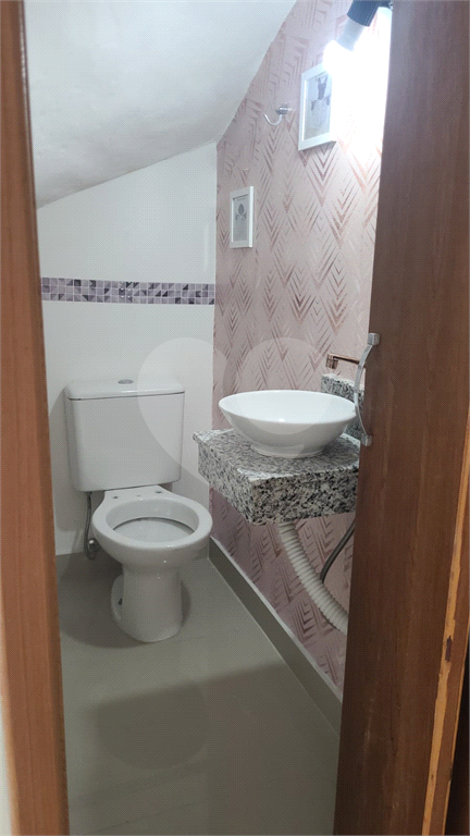 Casa a venda em Condomínio no Bairro Santa Teresinha / SP!