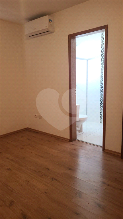 Casa a venda em Condomínio no Bairro Santa Teresinha / SP!