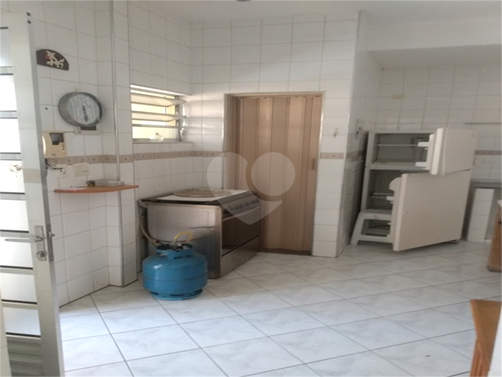 Casa à venda com 4 quartos, 300m² - Foto 6