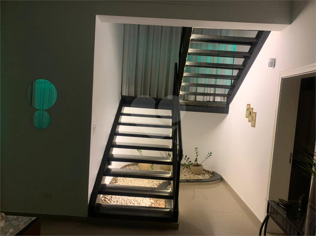 Casa em Condomínio Fechado
