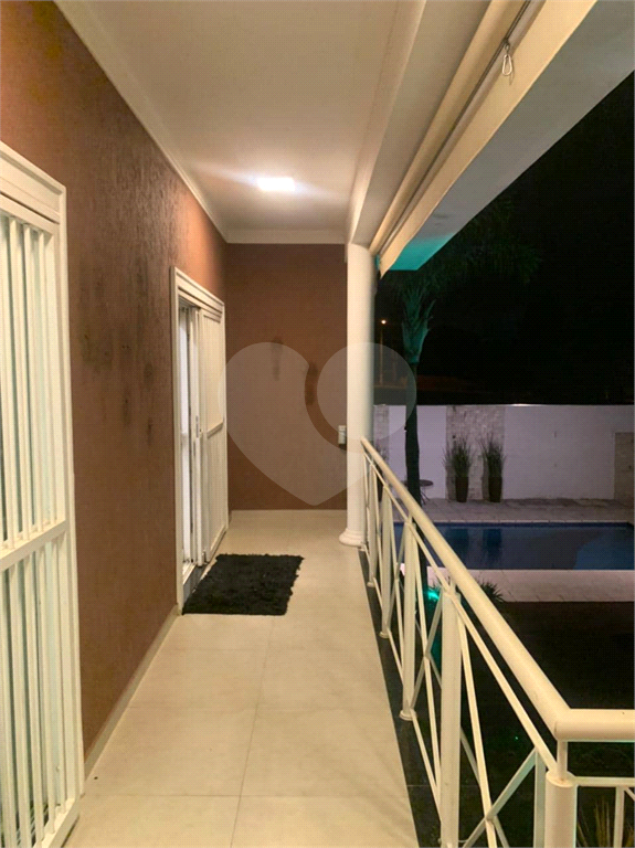 Casa em Condomínio Fechado