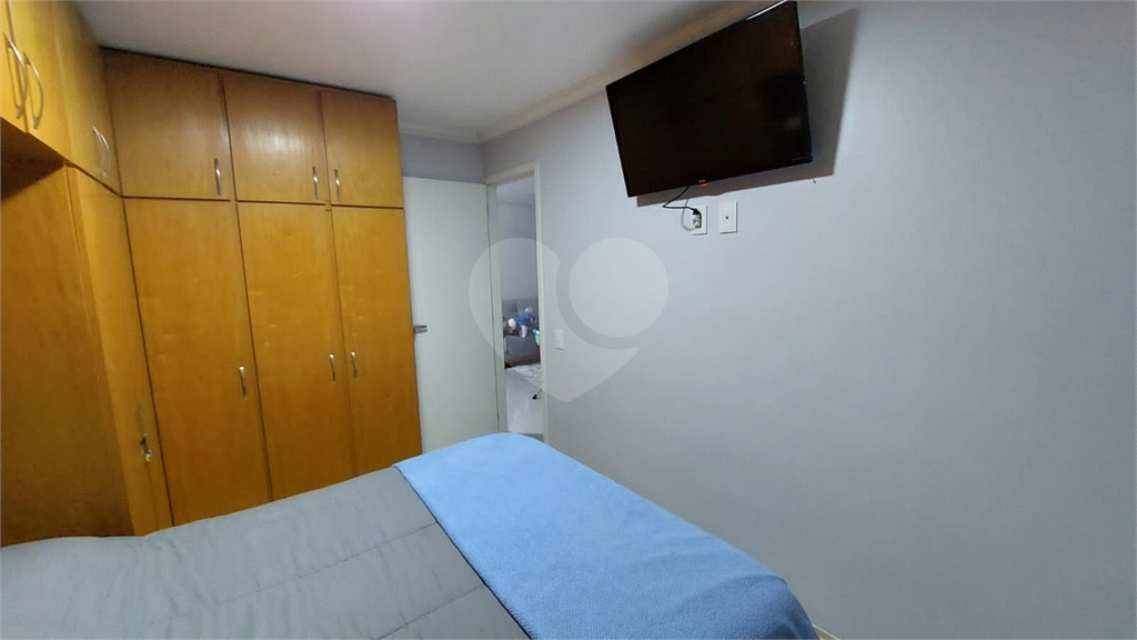 APARTAMENTO em PARQUE BRISTOL