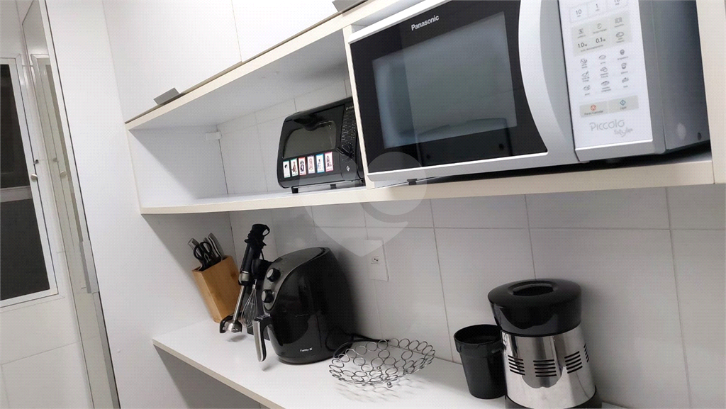 APARTAMENTO em PARQUE BRISTOL