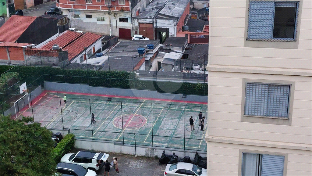 APARTAMENTO em PARQUE BRISTOL
