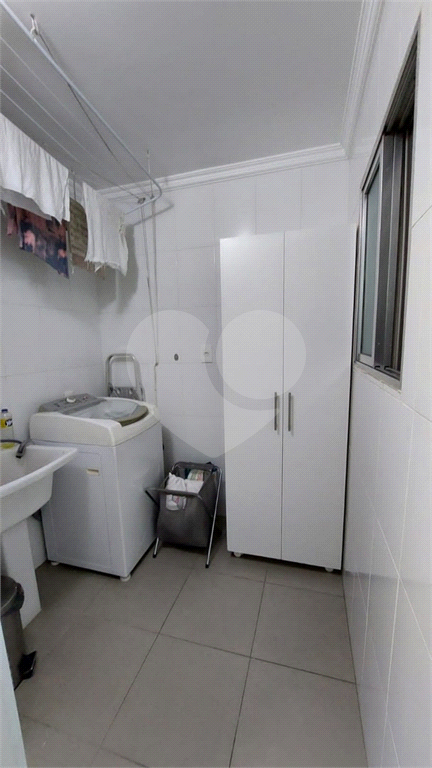 APARTAMENTO em PARQUE BRISTOL