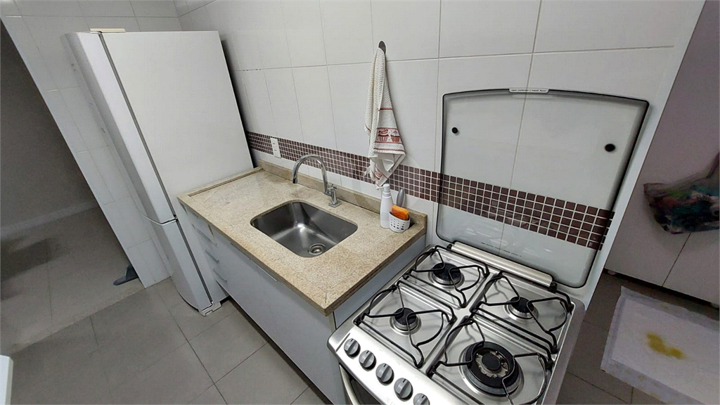 APARTAMENTO em PARQUE BRISTOL