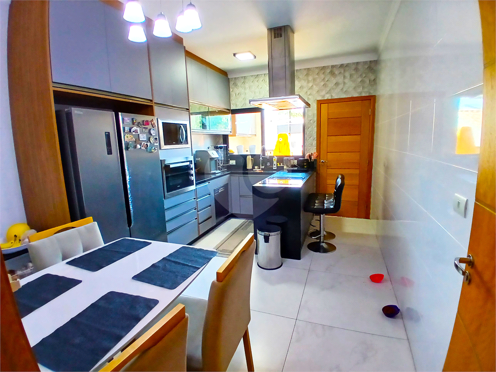 Sobrado 3 suítes - Parque São Domingos