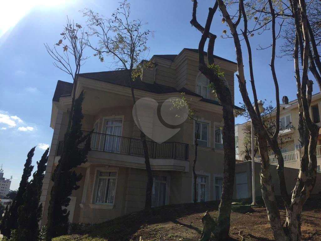 Mansão Condomínio Tremembé | 4 Suítes | 12 Vagas | 799m² | Espaço Gourmet e Lazer Completo