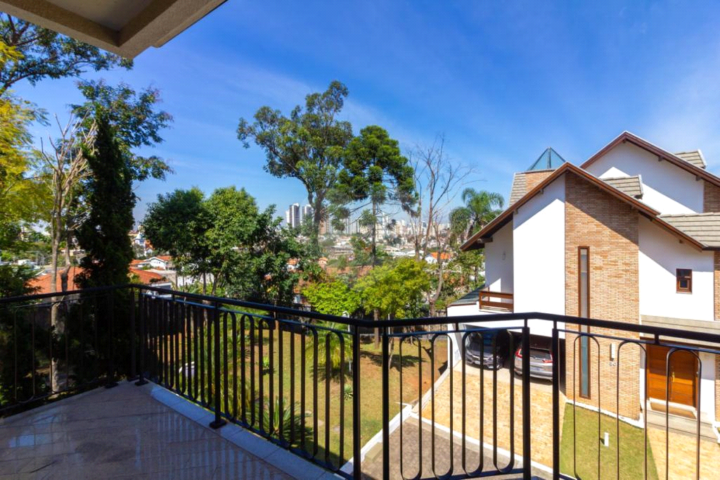 Mansão Condomínio Tremembé | 4 Suítes | 12 Vagas | 799m² | Espaço Gourmet e Lazer Completo