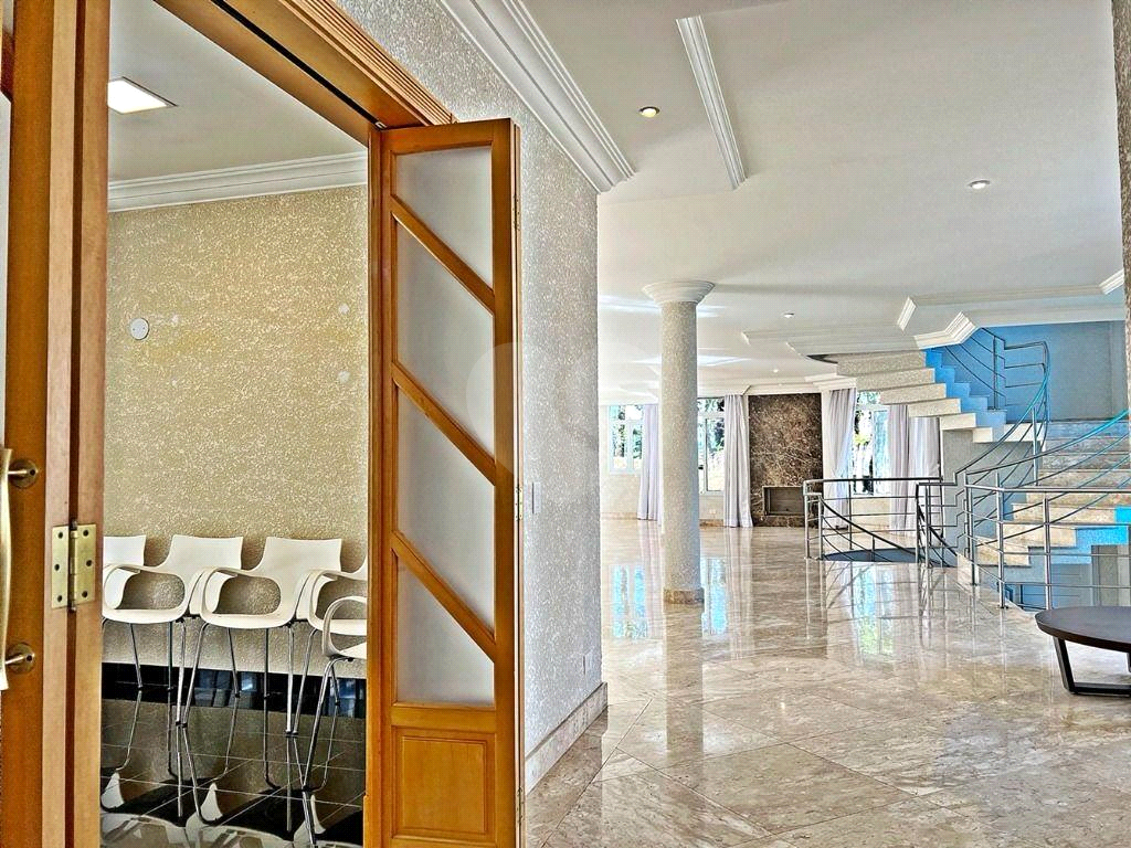 Mansão Condomínio Tremembé | 4 Suítes | 12 Vagas | 799m² | Espaço Gourmet e Lazer Completo