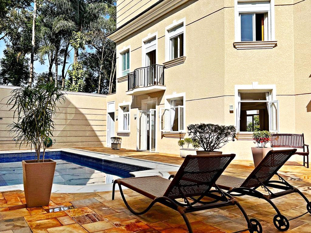 Mansão Condomínio Tremembé | 4 Suítes | 12 Vagas | 799m² | Espaço Gourmet e Lazer Completo