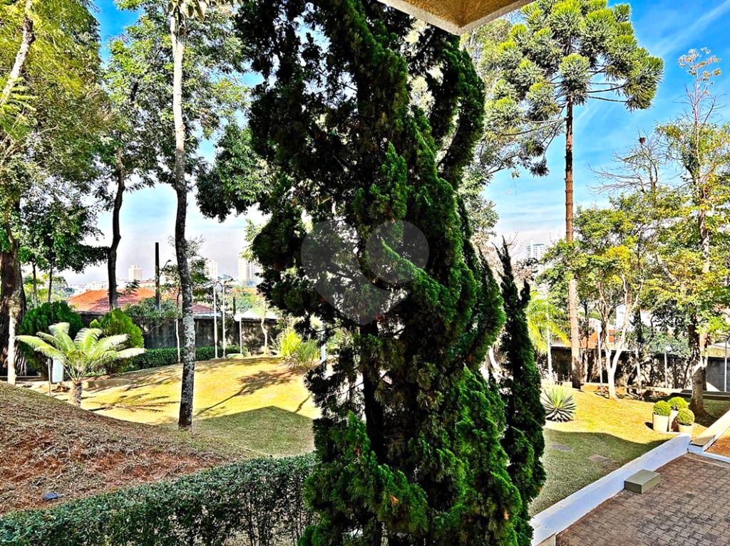 Mansão Condomínio Tremembé | 4 Suítes | 12 Vagas | 799m² | Espaço Gourmet e Lazer Completo