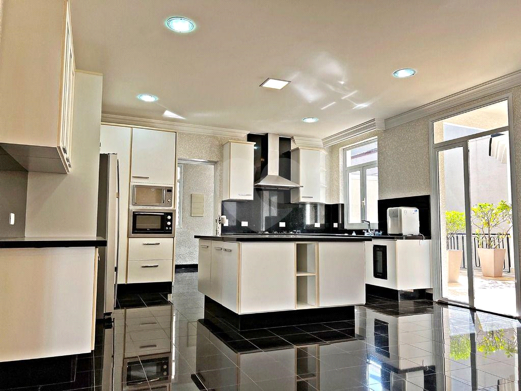 Mansão Condomínio Tremembé | 4 Suítes | 12 Vagas | 799m² | Espaço Gourmet e Lazer Completo