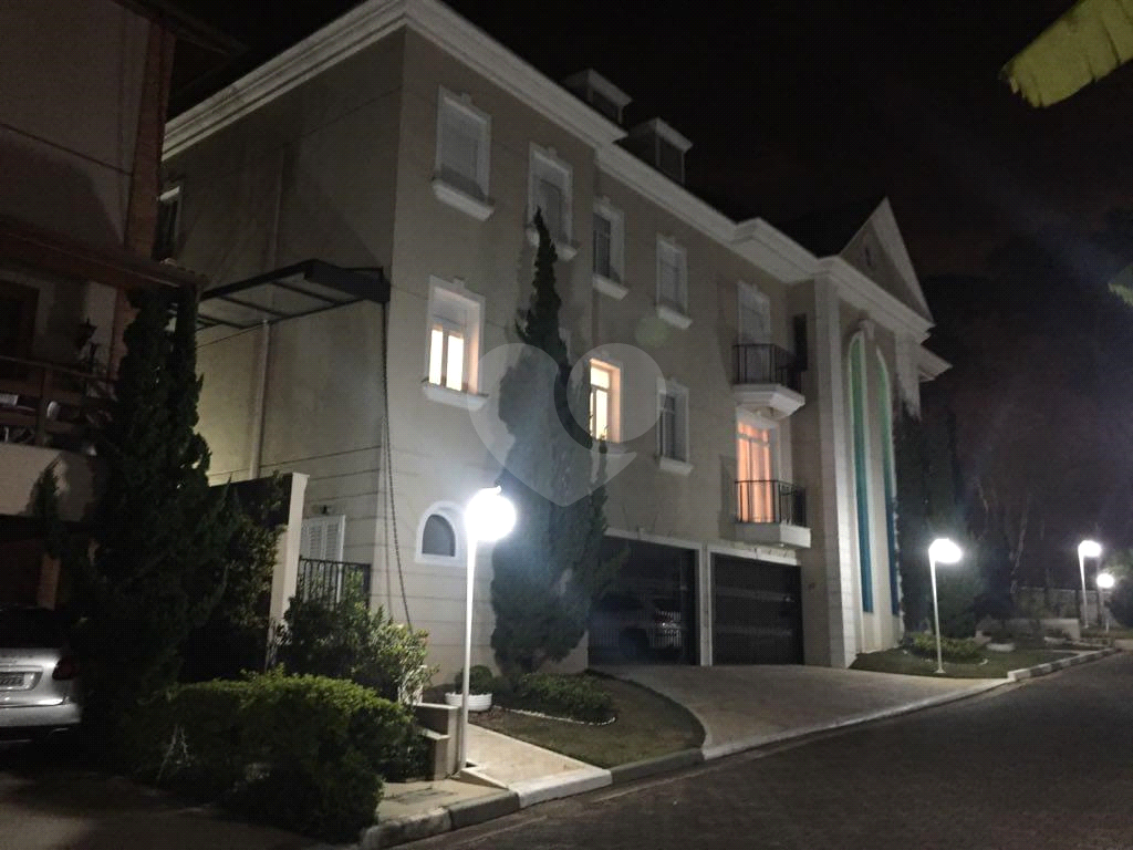 Mansão Condomínio Tremembé | 4 Suítes | 12 Vagas | 799m² | Espaço Gourmet e Lazer Completo