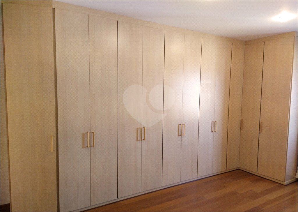 Mansão Condomínio Tremembé | 4 Suítes | 12 Vagas | 799m² | Espaço Gourmet e Lazer Completo