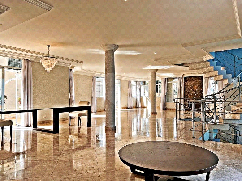 Mansão Condomínio Tremembé | 4 Suítes | 12 Vagas | 799m² | Espaço Gourmet e Lazer Completo