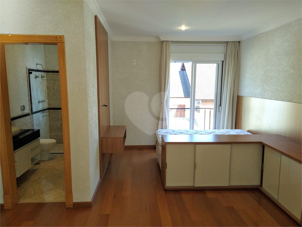 Mansão Condomínio Tremembé | 4 Suítes | 12 Vagas | 799m² | Espaço Gourmet e Lazer Completo