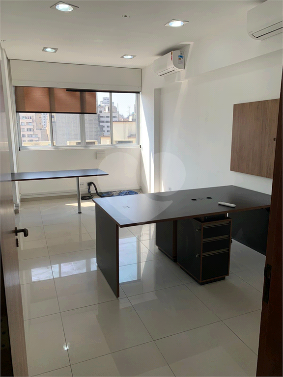 APARTAMENTO COMERCIAL  COM 4 SALAS 108m² NA BELA VISTA