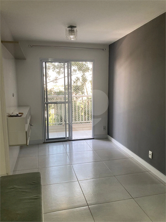 Apartamento à venda com 2 quartos, 48m² - Foto 3