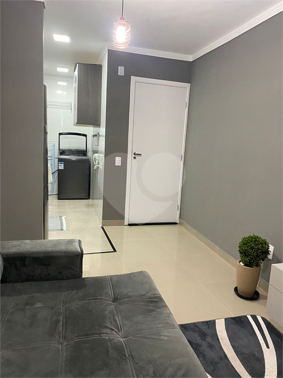 Apartamento à venda com 2 quartos, 40m² - Foto 13