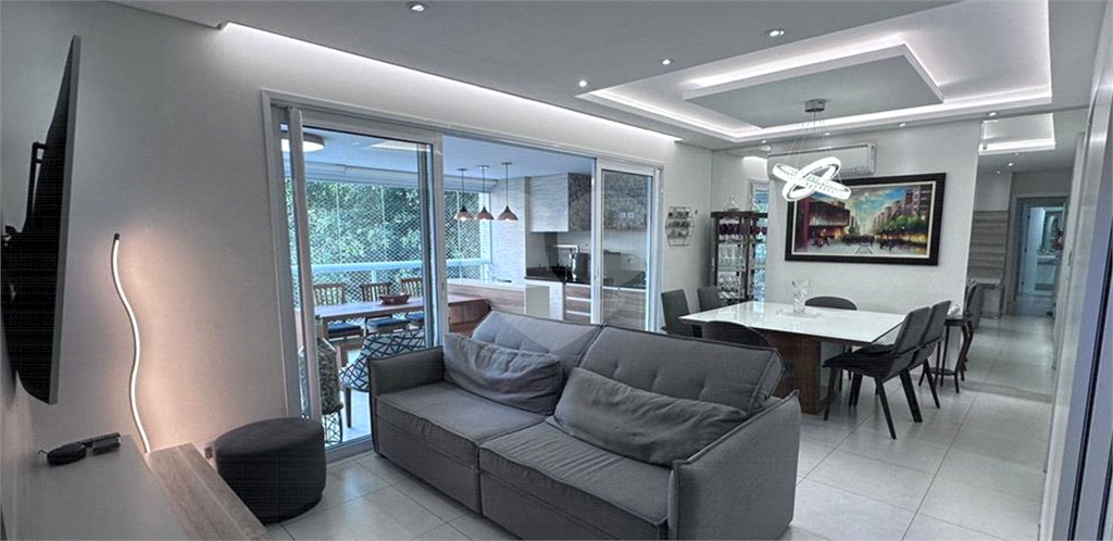 APARTAMENTO em VILA ROMANA