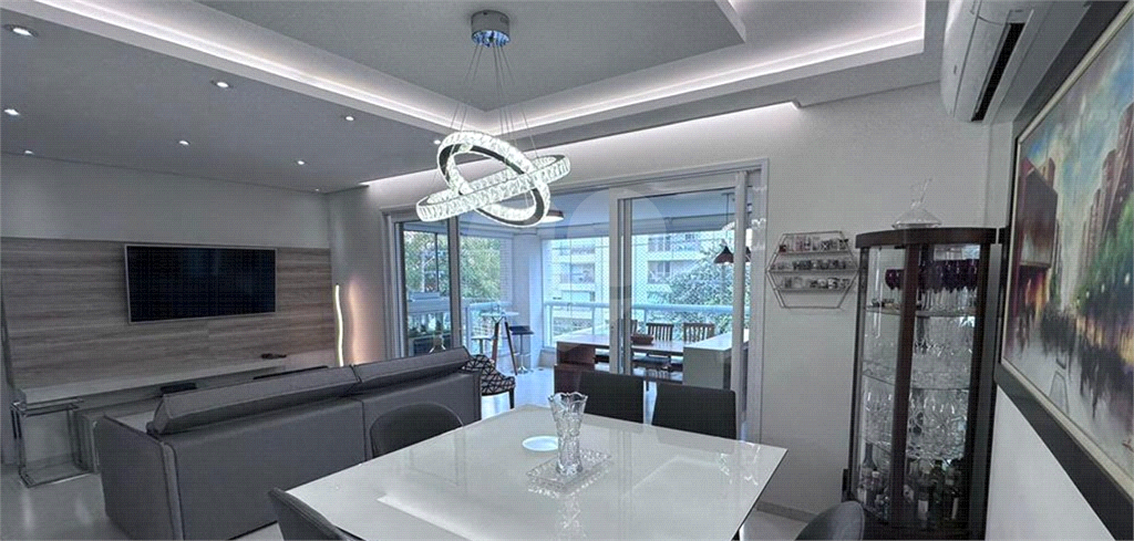 APARTAMENTO em VILA ROMANA
