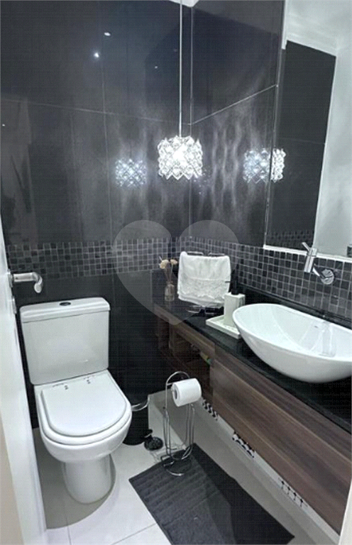 APARTAMENTO em VILA ROMANA