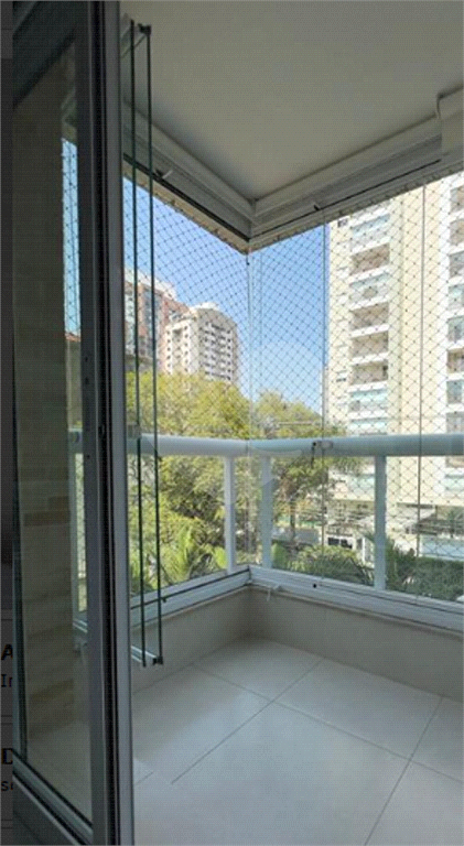APARTAMENTO em VILA ROMANA