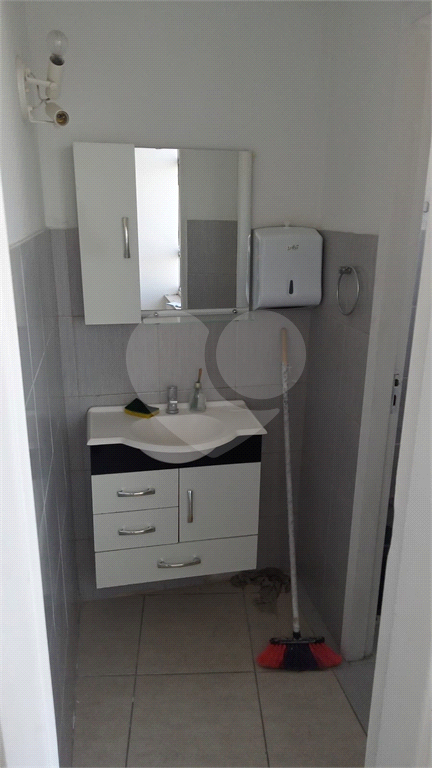 Sala comercial para vender no Bairro da Lapa!