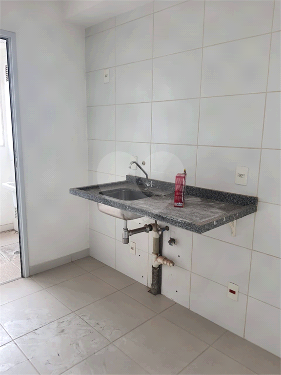 Apartamento à venda com 1 quarto, 37m² - Foto 4