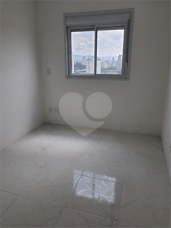 Apartamento à venda com 1 quarto, 37m² - Foto 12