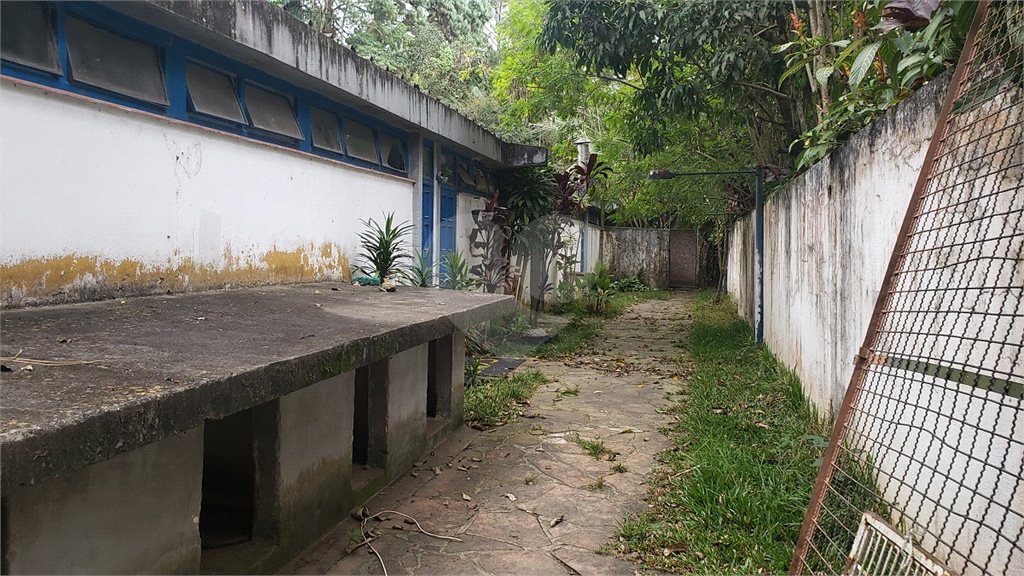 CASA TÉRREA  PARA INVESTIDOR  17.000 M² DE TERRENO AV. SEZEFREDO FAGUNDES