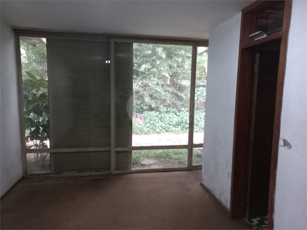 CASA TÉRREA  PARA INVESTIDOR  17.000 M² DE TERRENO AV. SEZEFREDO FAGUNDES