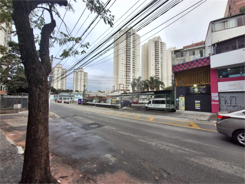 TERRENO / ESTACIONAMENTO