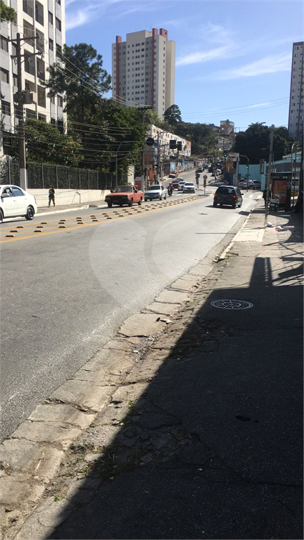 TERRENO / ESTACIONAMENTO