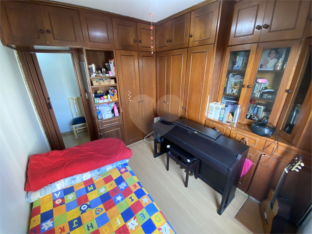 Oportunidade! Apartamento localizado no coração de Santana, com 3 dormitórios, 2 vagas 