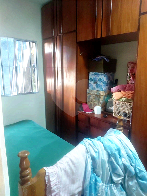 Sobrado à Venda no Jardim Japão com 04 Quartos por R$ 560.000,00