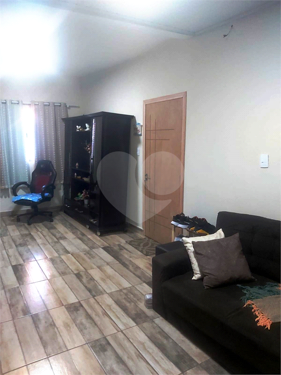 Sobrado à Venda no Jardim Japão com 04 Quartos por R$ 560.000,00
