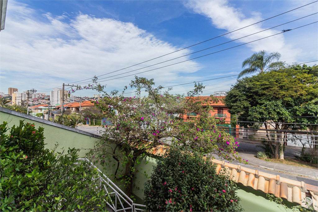 CASA À VENDA COM 4 QUARTOS -  6 VAGAS NO BAIRRO VILA SÃO FRANCISCO.