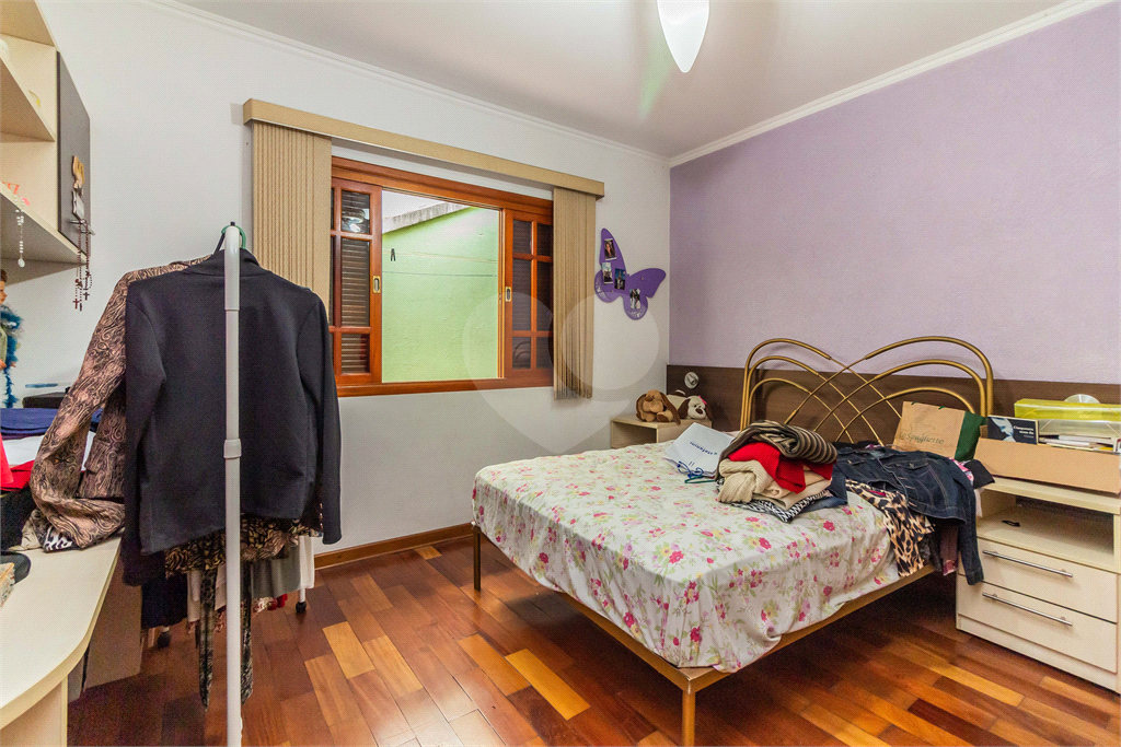CASA À VENDA COM 4 QUARTOS -  6 VAGAS NO BAIRRO VILA SÃO FRANCISCO.