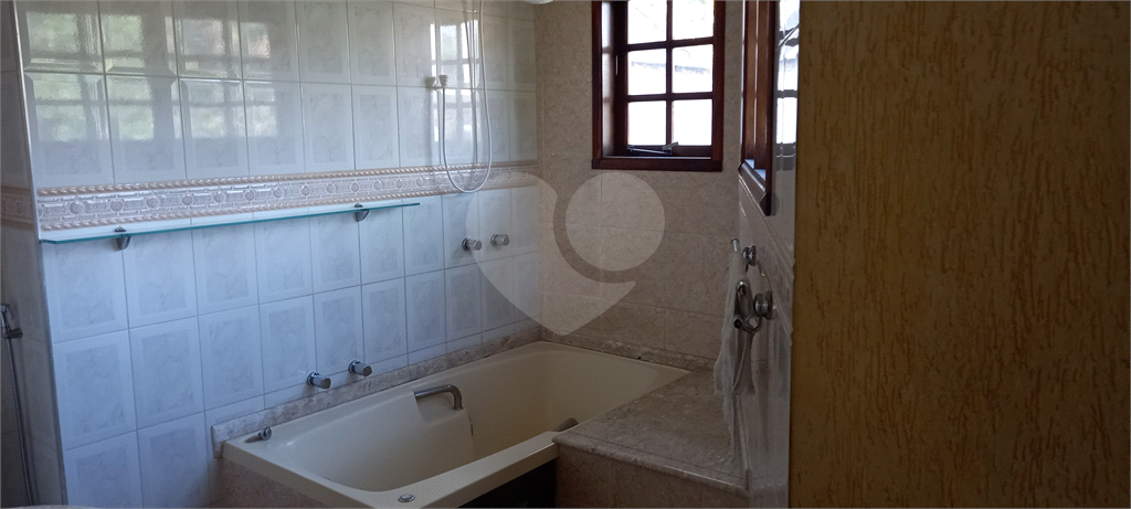 Casa à venda com 2 quartos, 330m² - Foto 10