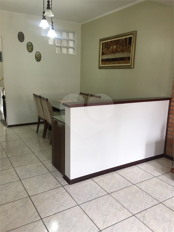 Sobrado à venda com 4 quartos, 200m² - Foto 10