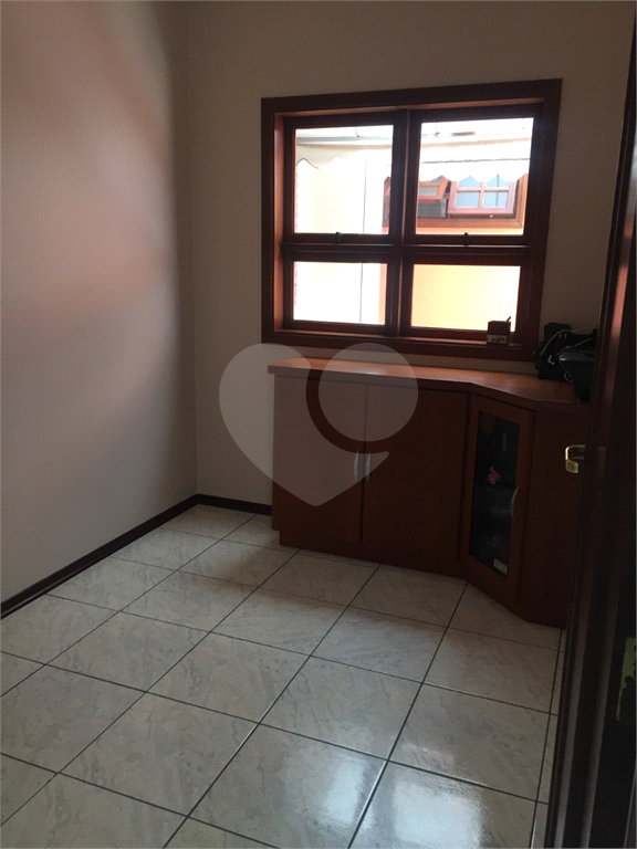 Sobrado à venda com 4 quartos, 200m² - Foto 12