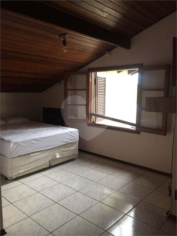 Sobrado à venda com 4 quartos, 200m² - Foto 14