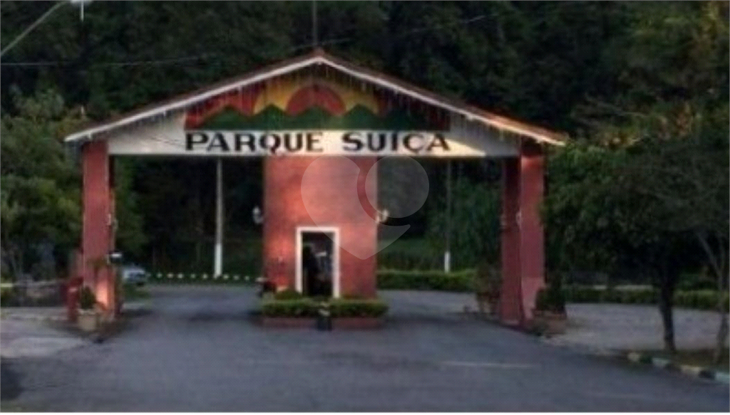 LOTE NO CONDOMÍNIO PARQUE SUIÇA