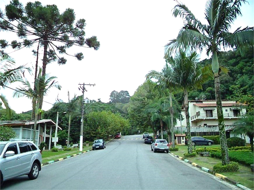 LOTE NO CONDOMÍNIO PARQUE SUIÇA