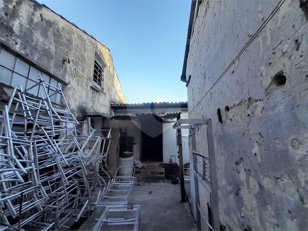 Terreno na Rua Nova dos Portugueses - 400 m2 - 10 x 40 - Bairro  Chora Menino - R$ 2.625,00 metros