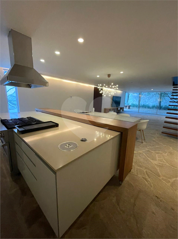CASA REFORMADA NO JARDIM PAULISTANO