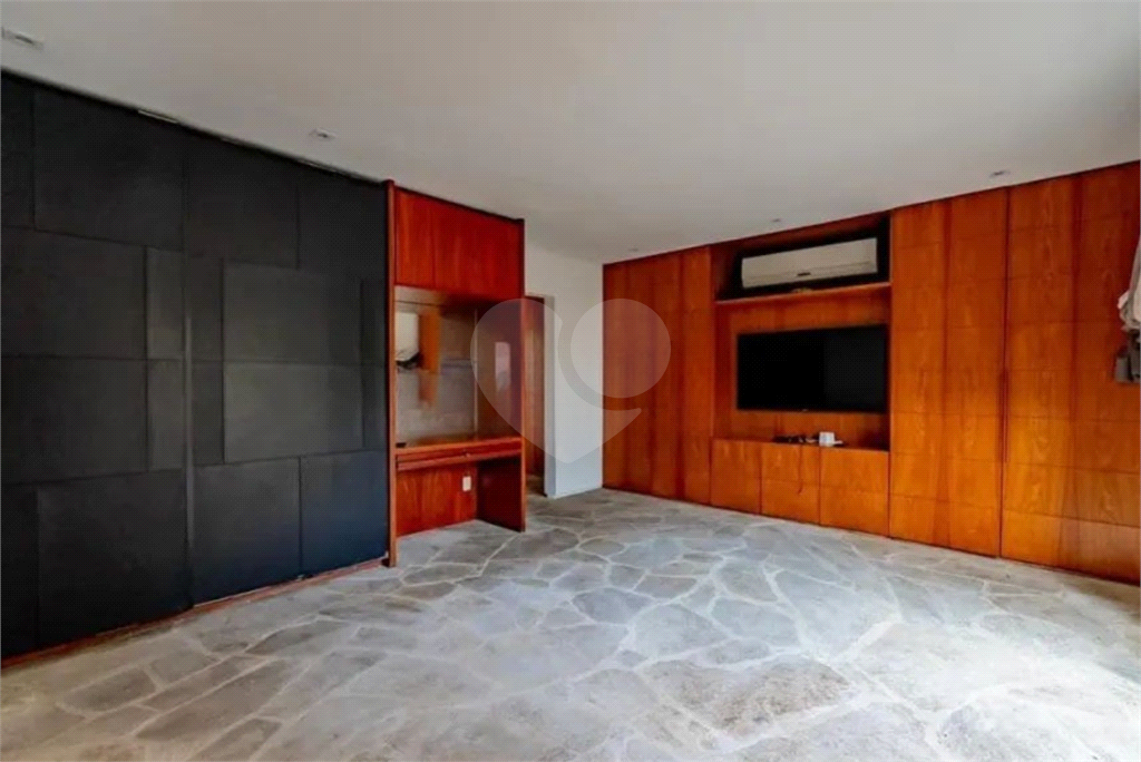 Casa à venda no Jardim Paulistano 